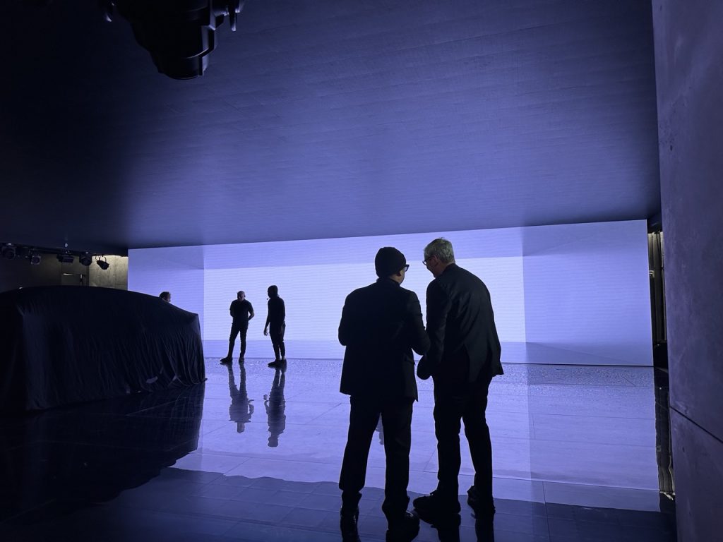 Genesis Car Reveals - Projektbild 3.1